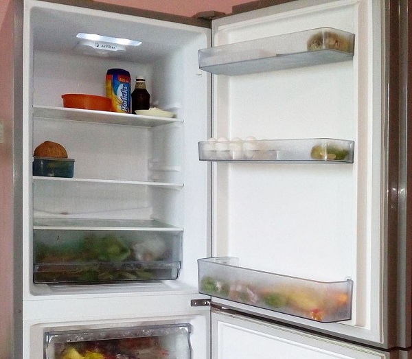 Không để quá ít thực phẩm bên trong tủ lạnh